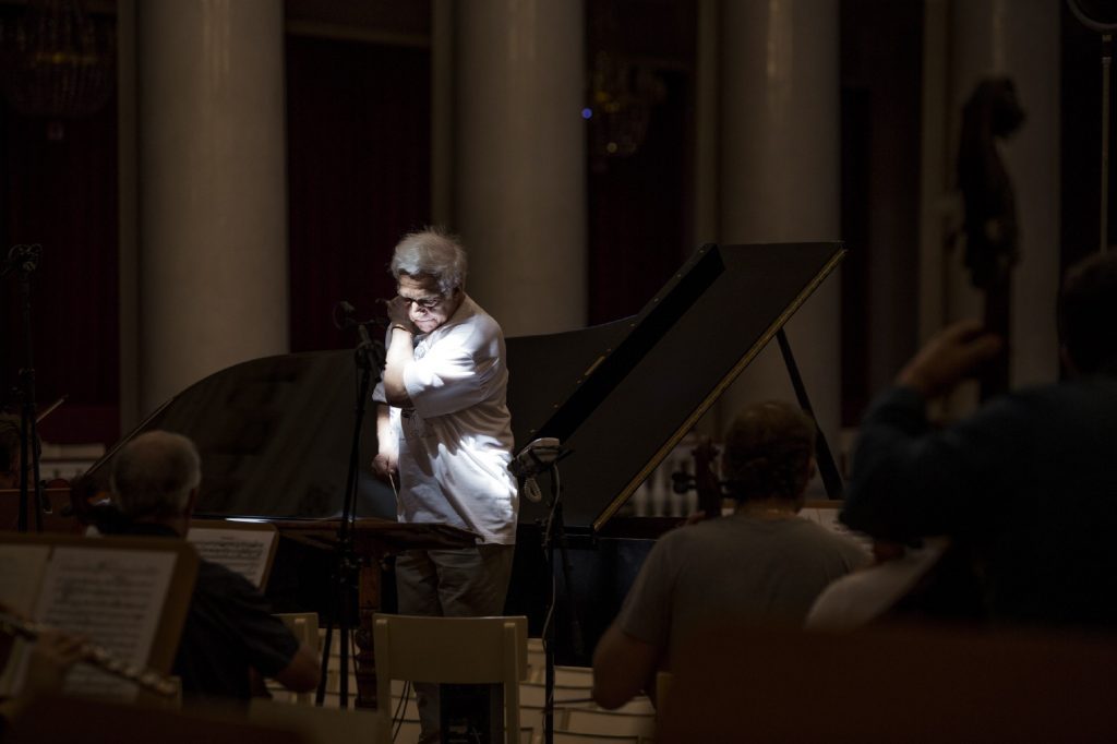 International-Chopin-Piano-Competition-–-backstage-30